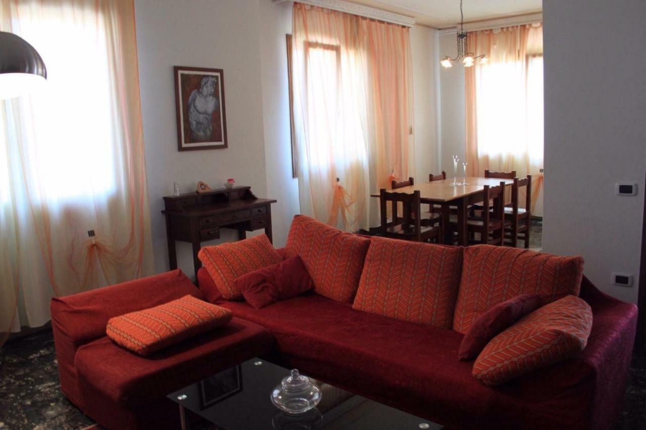 Casa Vacanza Pina San Trovaso Ngoại thất bức ảnh
